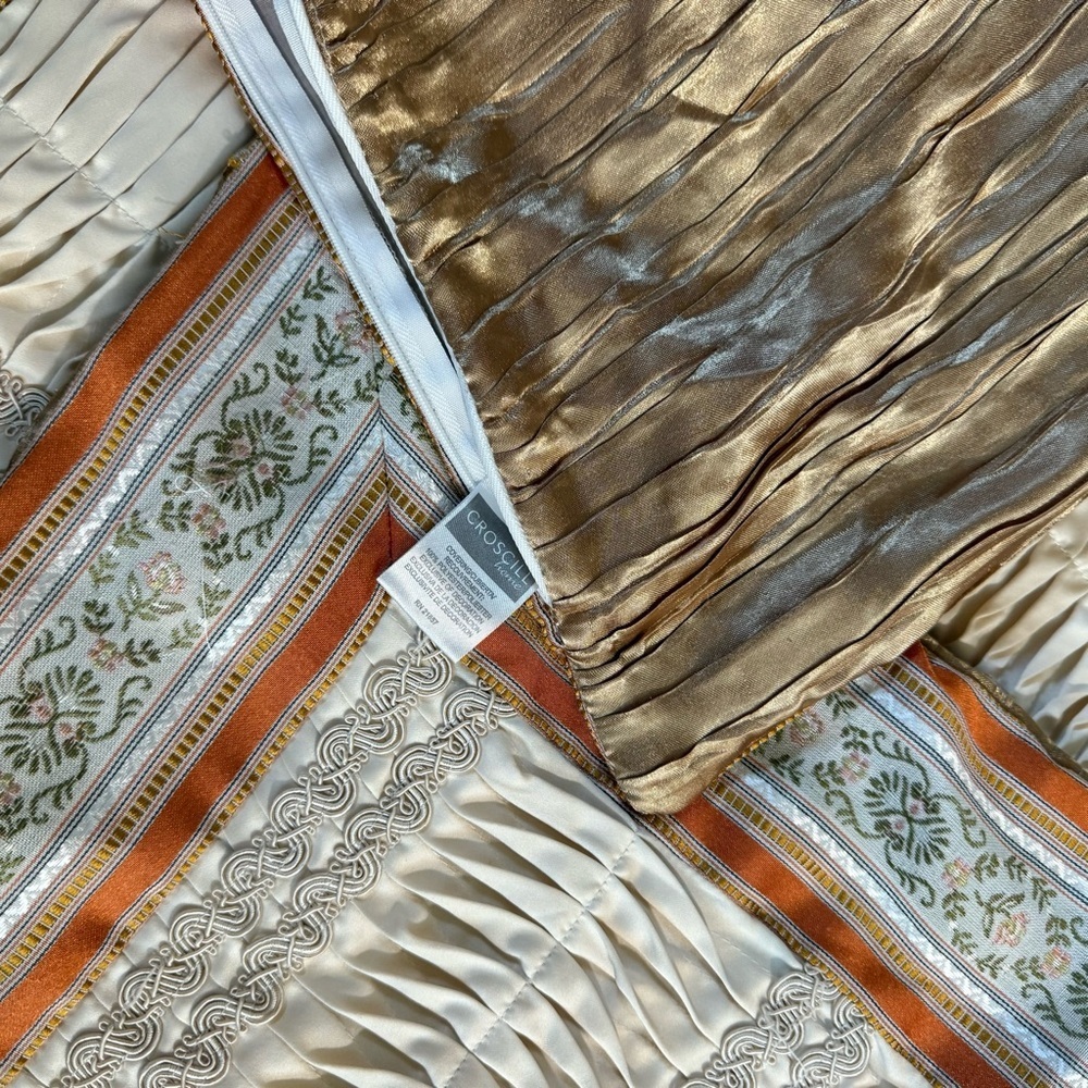 Croscill Juniper Ivory Euro Shams Reversible Gold matching Queen Dust Ruffle - Picture 5 of 9